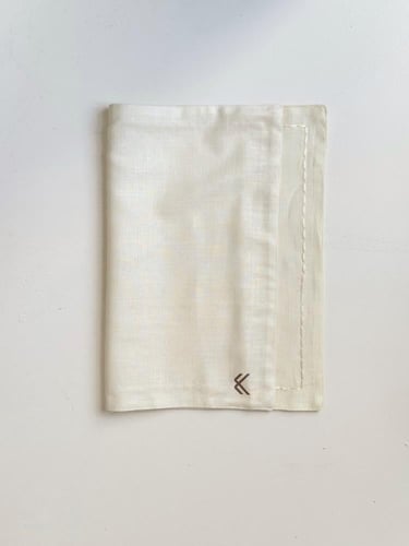 ابيض اوف وايت / قطعتين