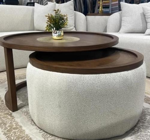 طقم طاولات خشب لون بني ملبسة بالقماش