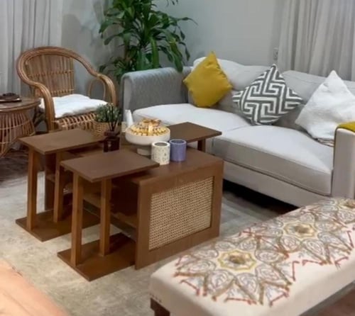 طاوله الخشب السنديان