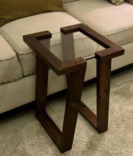 طاولات خدمه