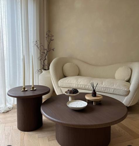 طاولات قشرة الجوز