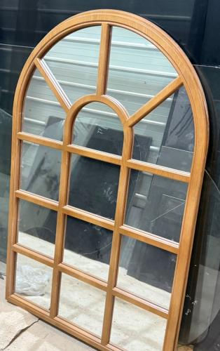 مراية شباك خشب كلاسيك