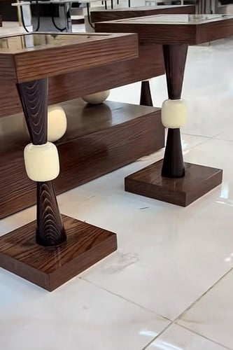 طاوله رئيسية مع ٦خدمه