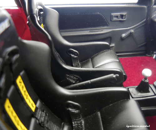 IG3127 Honda CIVIC (EF9) SiR Red