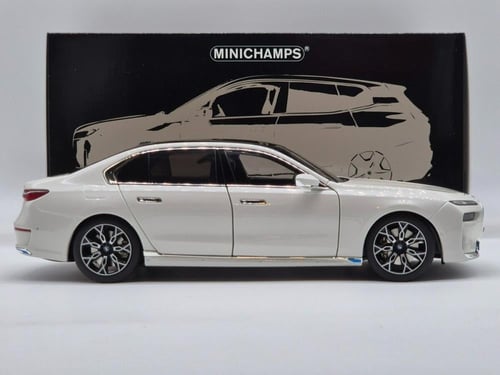 MINICHAMPS - BMW - 7-SERIES i7 (G70 BEV) 2022 Scal...