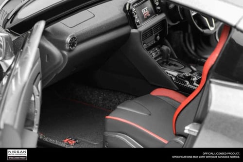 MotorHelix 1:18 Nissan Skyline GT-R Customized Ver...