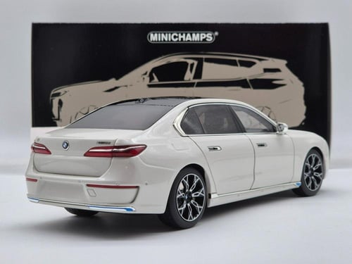 MINICHAMPS - BMW - 7-SERIES i7 (G70 BEV) 2022 Scal...