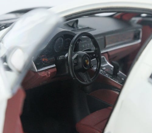 Porsche Panamera Turbo S 2020 Brand: Minichamps Sc...