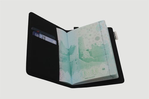 حافظ جواز سفر