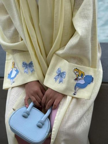 Girls' abaya with luxurious design