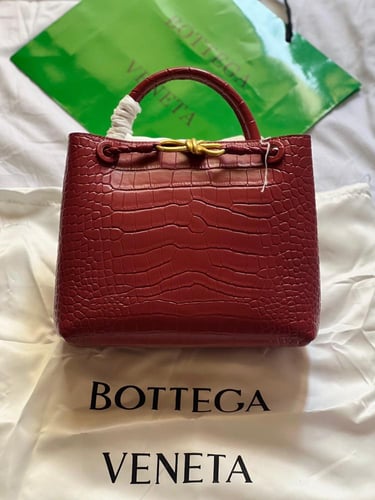 BOTTEGA