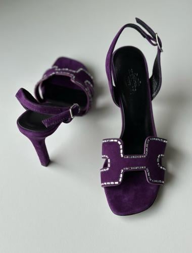 ‏HERMÈS
