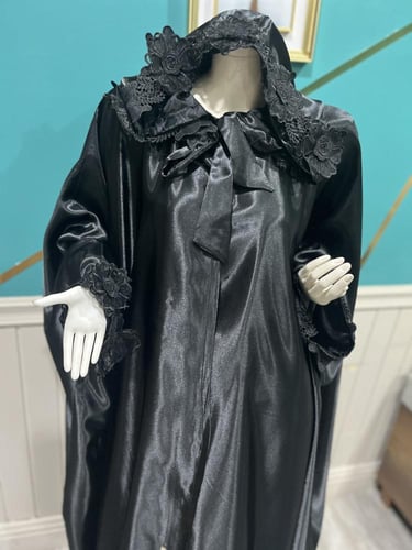 عباية العروس حرير ساتان أسود