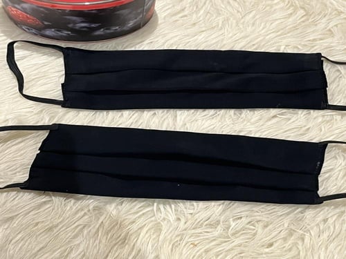 كمامه لون أسود