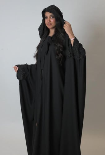 عبايه العروس لون اسود الجوري