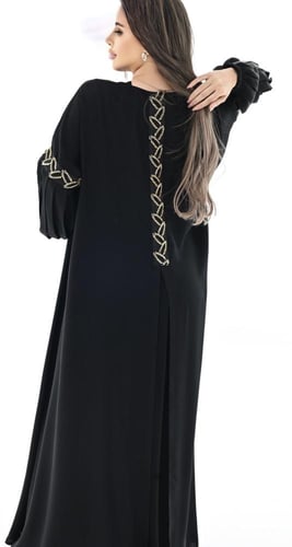 عباية ندف مع تصميم مميز للاكمام