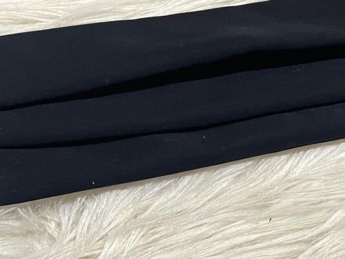 كمامه لون أسود