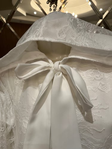 عبايه عروس دانتيل