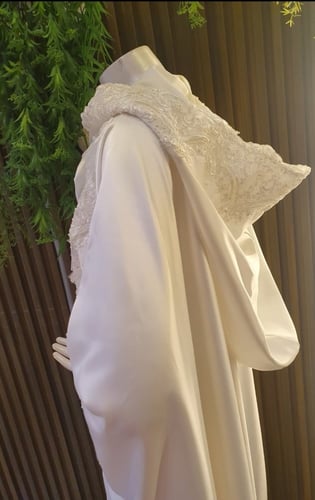 تأجير عباية العروس بجده ومكه والرياض والمدينه وابه...