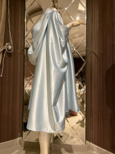 عبايه اخت العروسه لون سماوي