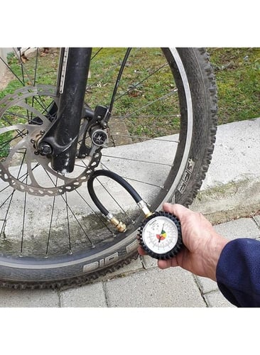 قياس ضغط الهواء في الإطارات عيار هواء إيطالي إصلي...