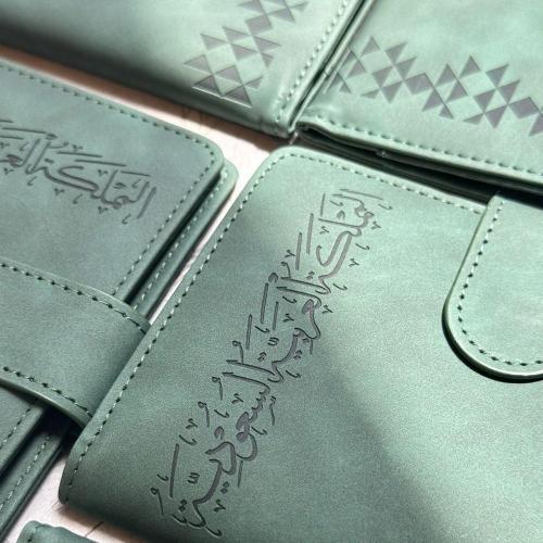 محفظة جواز السفر الفاخرة
