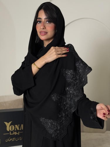 عباية سوداء نص كلوش فاخرة بمزيج قماش السيراميك وال...