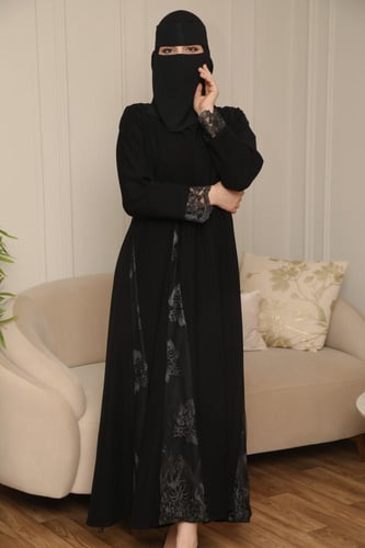 عباية نص كلوش سوداء فاخرة مزينة بالدانتيل الفرنسي...