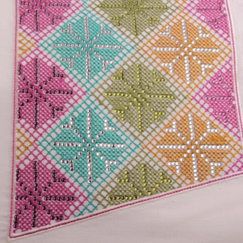 كريب أبيض مطرز فاخر