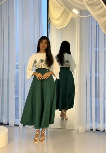 فستان المملكه بالاسم