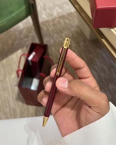 قلم رجالي كارتير فضي