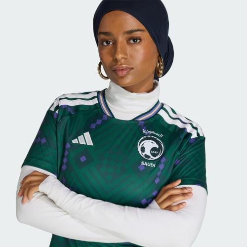 تيشيرت المنتخب الاساسي