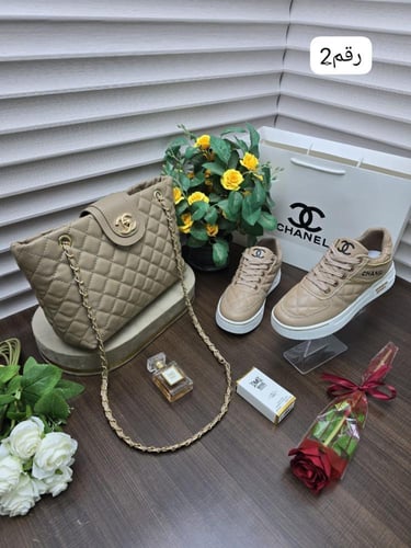 طقم شنطه ماركة شانيل كامل نفس الصوره
