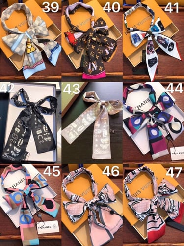 Lv scarf