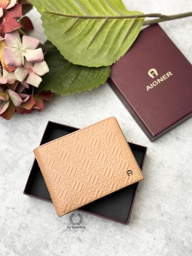 محفظة aigner