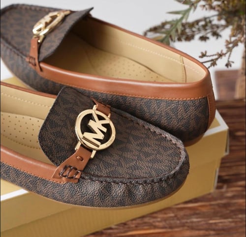 حذاء michael kors