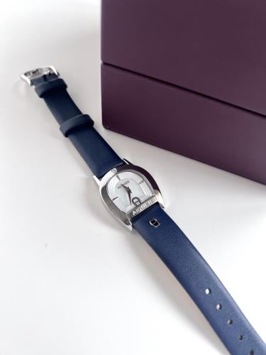ساعة aigner