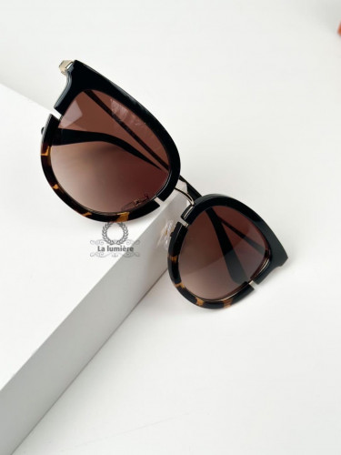 نظارة tory burch