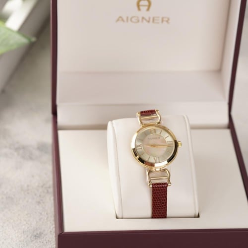 ساعة aigner