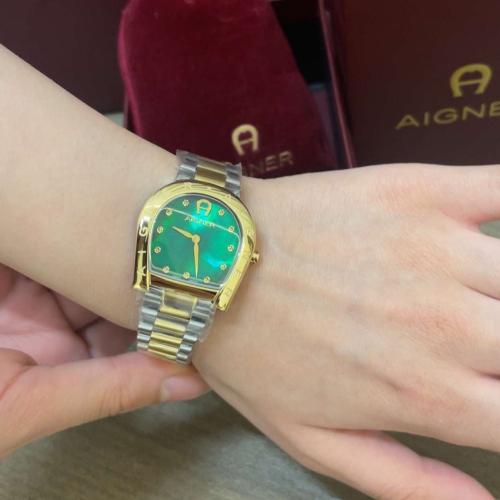 ساعة aigner