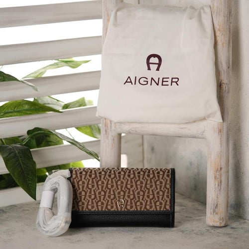 شنطة aigner