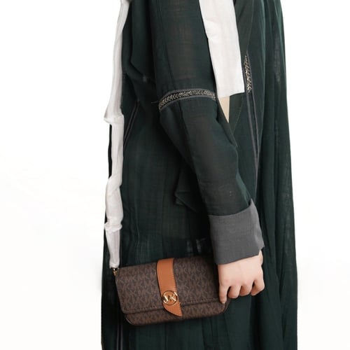 شنطة michael kors