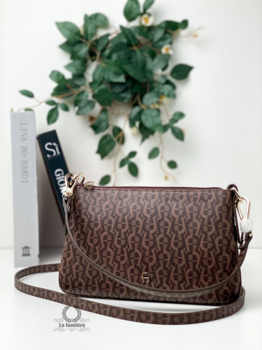 شنطة aigner
