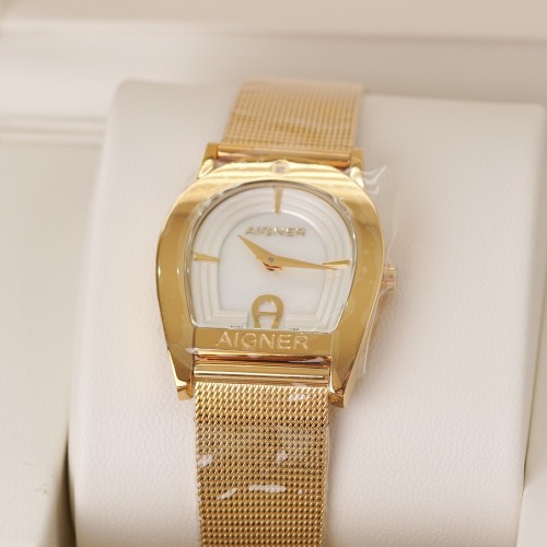 ساعة aigner