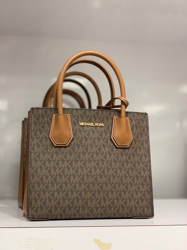 شنطة michael kors