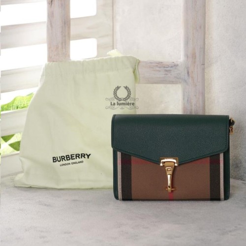 شنطة burberry