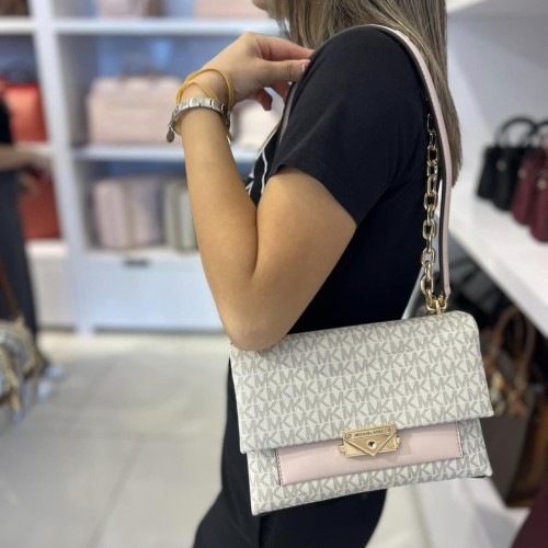 شنطة michael kors