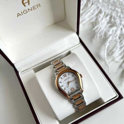 ساعة aigner