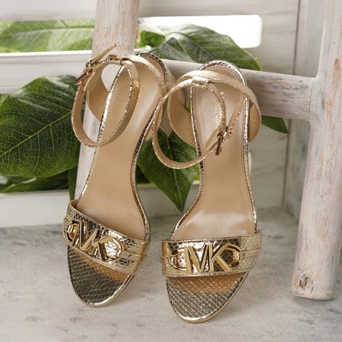 حذاء michael kors