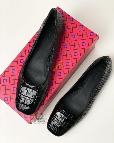 حذاء tory burch